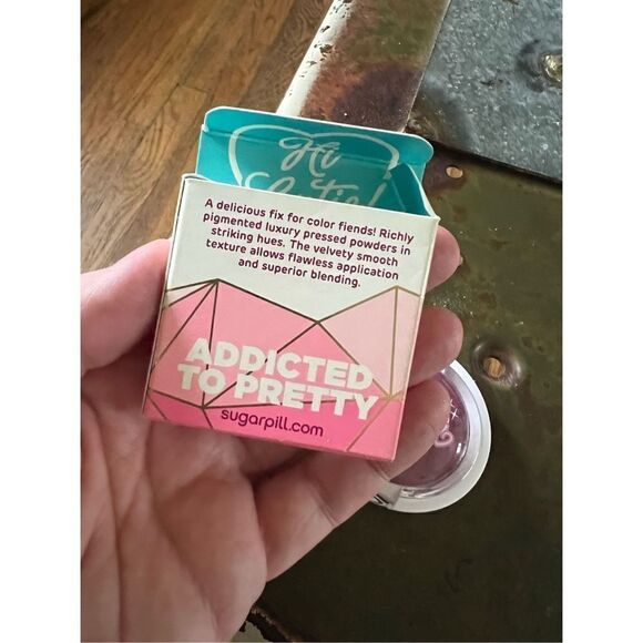Sugarpill Pressed Eyeshadow SIXTEEN - Picture 5 of 6